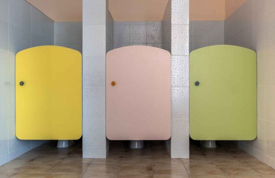 Toilet cubicles for schools2